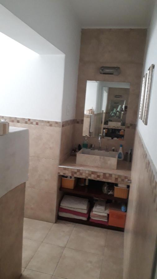 Casa Cerca Del Centro Bed&Breakfast เมนโดซา ภายนอก รูปภาพ